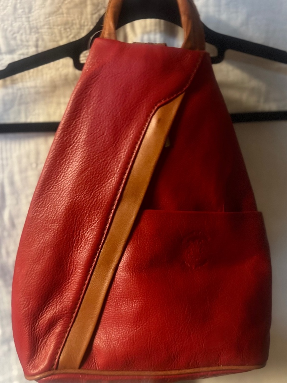 100% LEATHER SLING BACKPACK IN THREE DIFFERENT COLORS